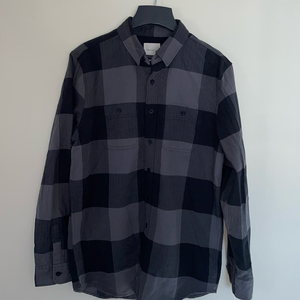 American Eagle black plaid button up shirt